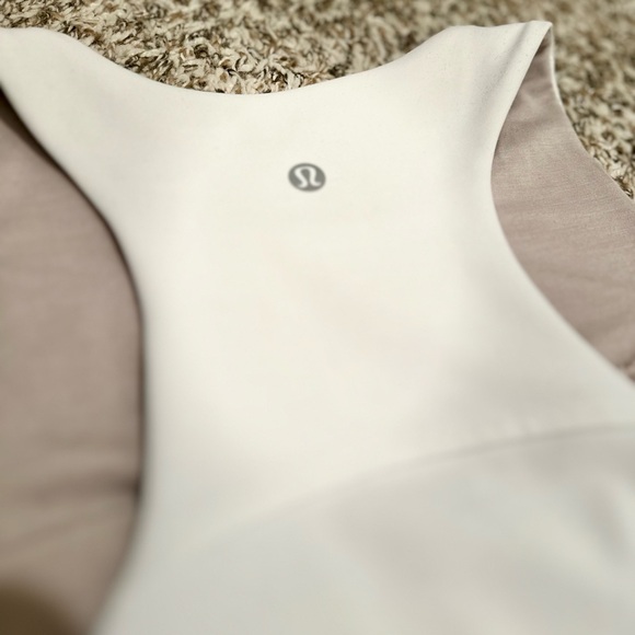 NWOT lululemon Align Tank Cropped - Picture 8 of 9